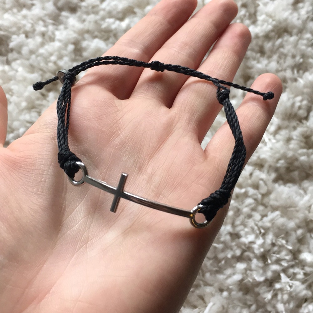 Pura Vida Cross Bracelet